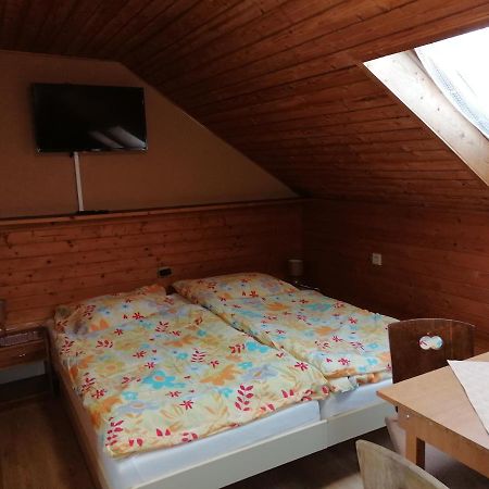 Privát Zvonček Hotel Terhely Kültér fotó