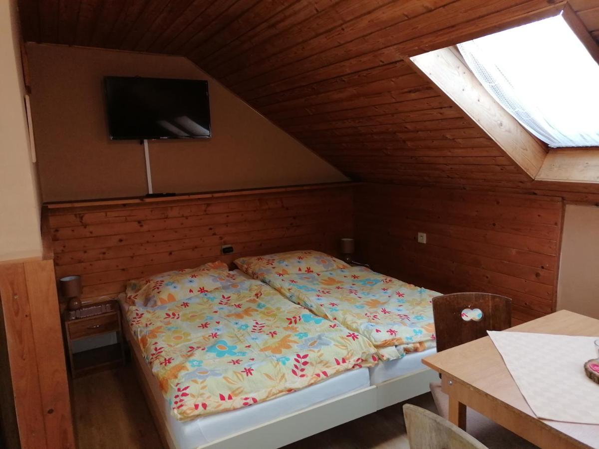 Privát Zvonček Hotel Terhely Kültér fotó